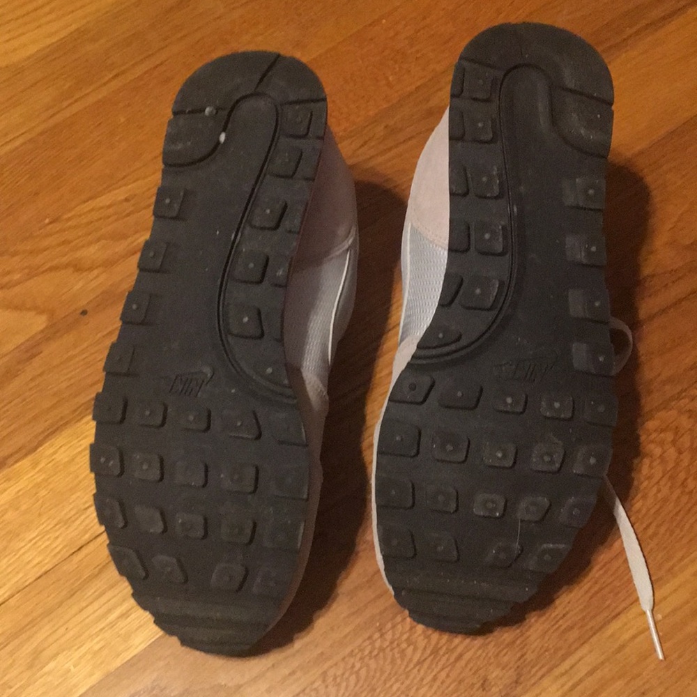 NIKE MD RUNNER - Picture 3 of 3